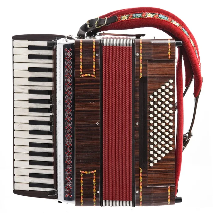 Beltuna Alpstar III 72 Keyboard Accordion (c.2001)