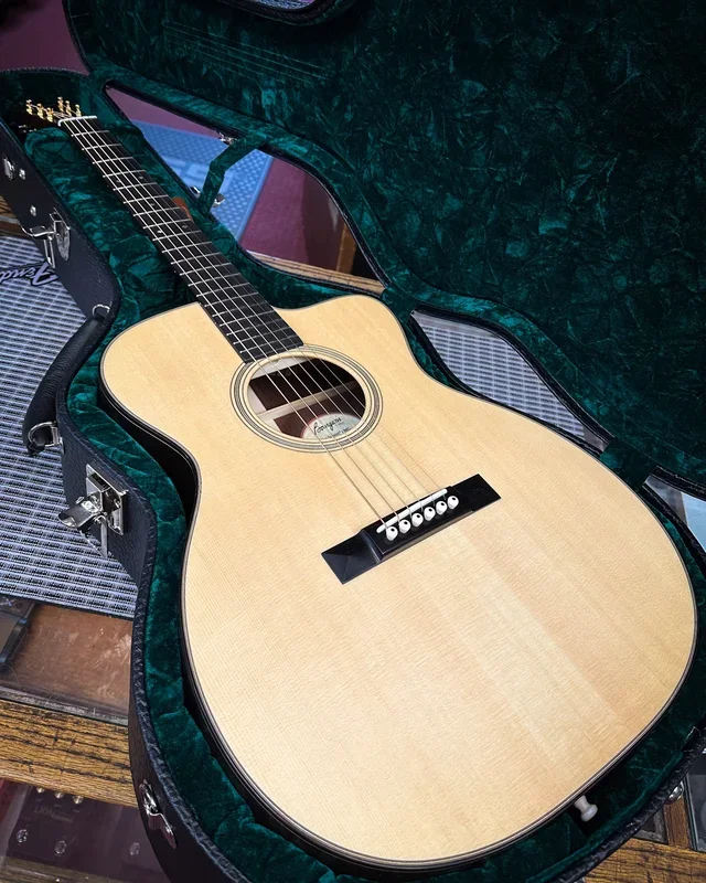 Bourgeois Legacy Series Soloist OM Cutaway Acoustic Guitar