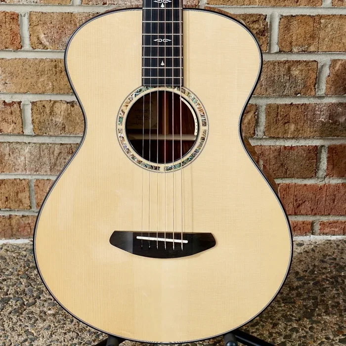 Breedlove Masterclass Custom Concertina Left Handed Adirondack Spruce – Cocobolo