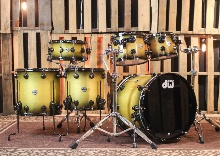 DW Collector’s Birch HVLT Yellow to Black Burst Drum Set – 22,10,12,14,16,6.5×14 – SO#1365597
