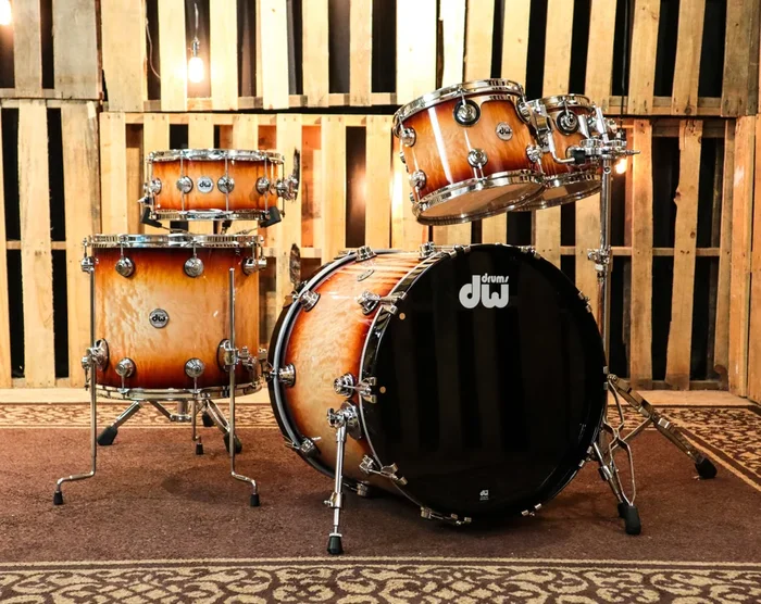DW Collector’s Natural To Deep Red Burst Over Quilted Maple Kit – SO#1134318