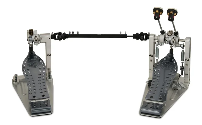 DW MFG Series Machined Chain Drive Double Pedal w/ Bag