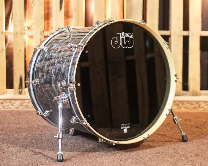 DW Performance Black Diamond Bass Drum – 18×22