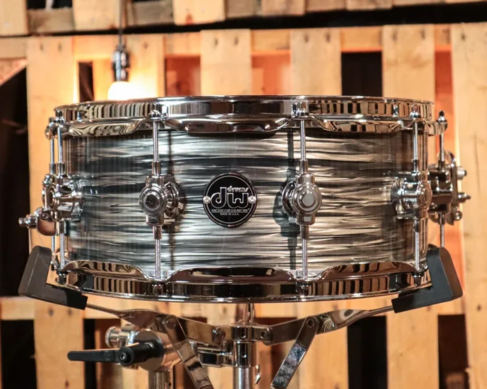 DW Performance Pewter Oyster Snare Drum – 5.5×14