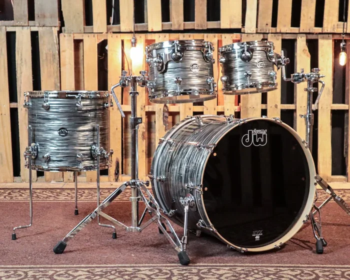 DW Performance Pewter Oyster Stage Drum Set – 18×22, 8×10, 9×12, 14×16