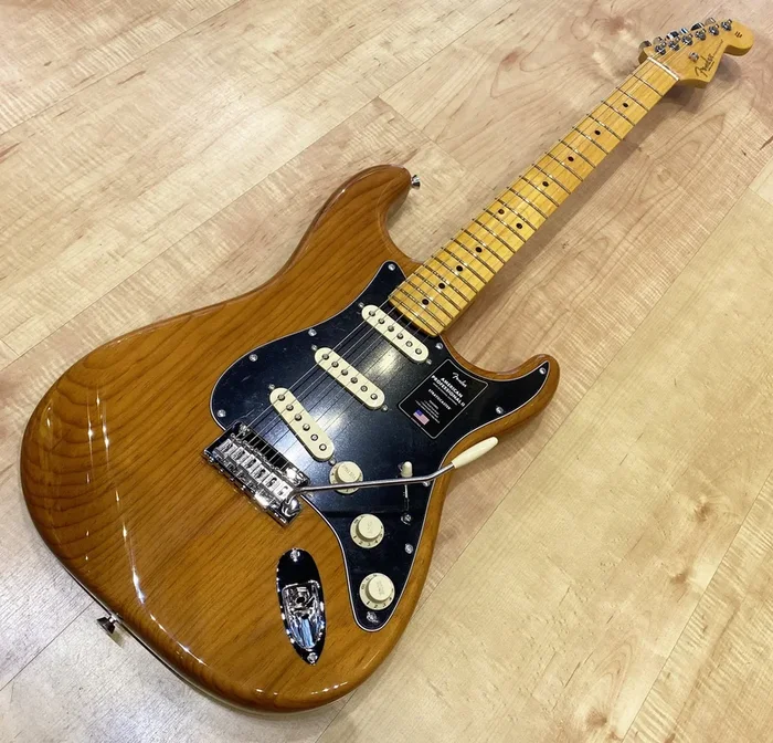 Fender American Professional II Stratocaster Electric Guitar with Maple Neck Roasted Pine