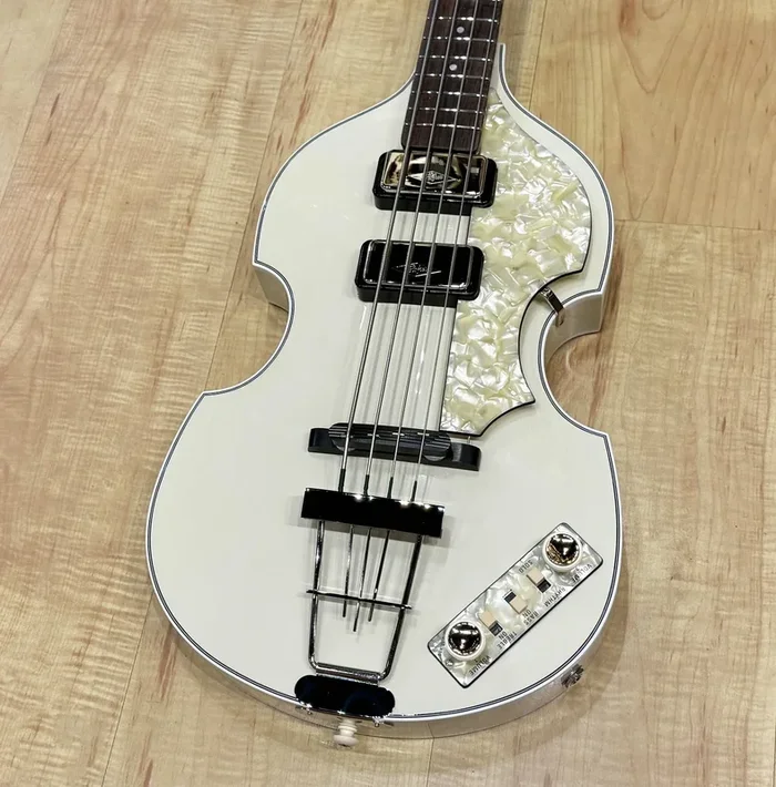 Hofner Custom Shop 500/1 ’61 Cavern Violin Beatle Bass Vintage White