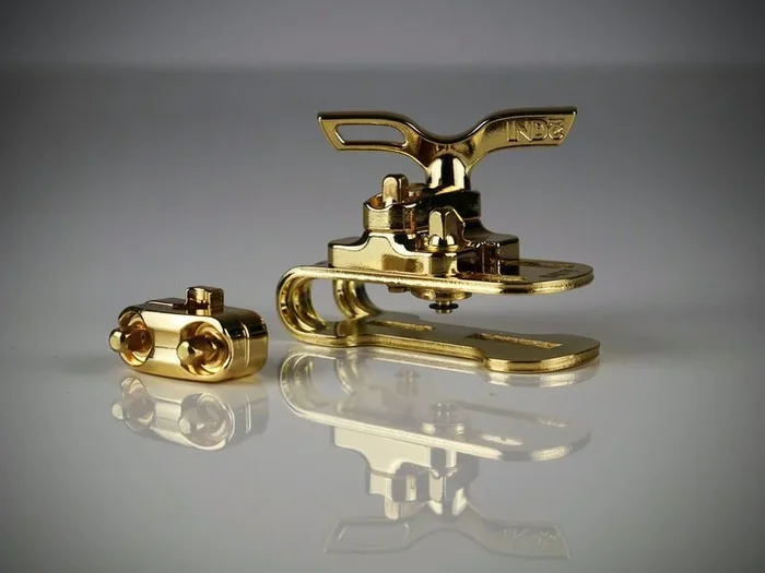 INDe Suspension Bracket Brass Plated