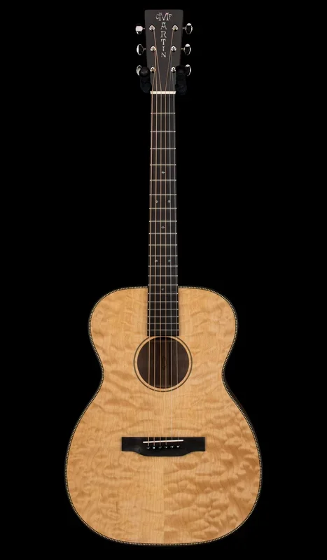 Martin Custom Shop 00-28 Style Master Grade Deep Quilt Maple (Empire Music Spec) #29854
