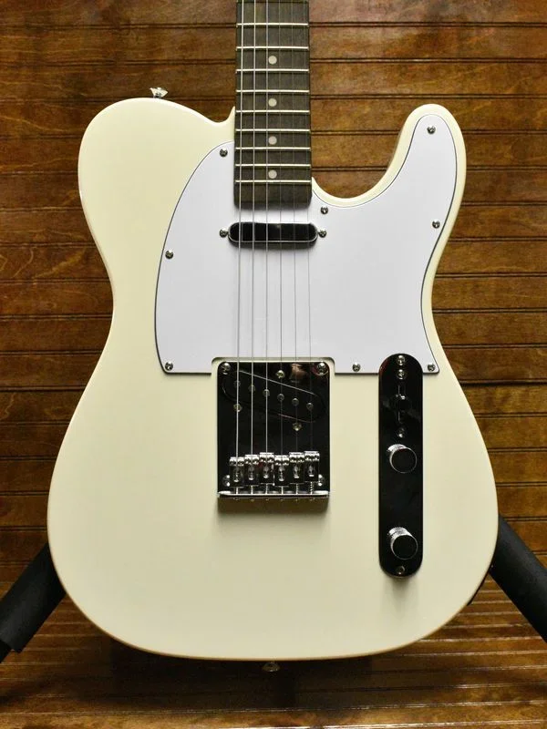 Squier Affinity Telecaster, Olympic White