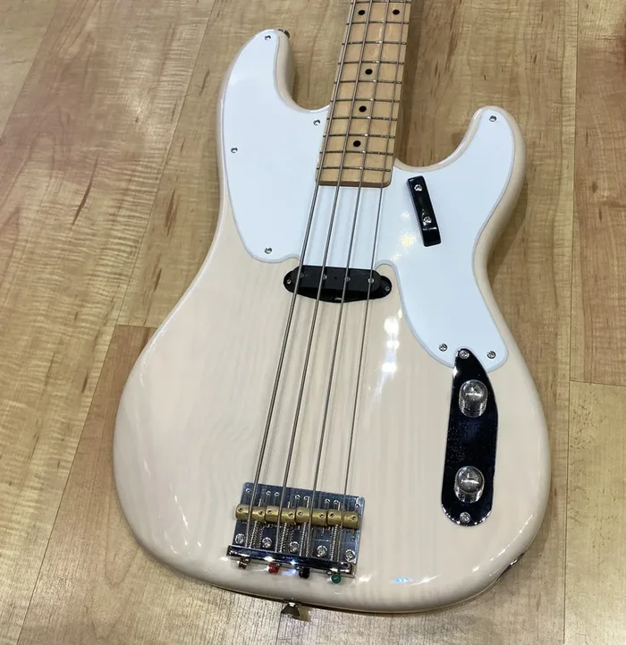 Squier Classic Vibe ’50s Precision Bass White Blonde