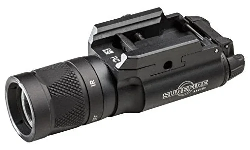 SureFire Unisex Adult Rail-Lock / X300 Vampire Weapon Light 6V
