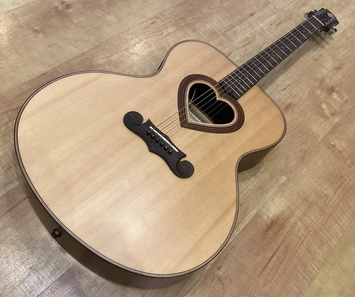 Zemaitis CAJ-100-E Acoustic Electric Jumbo Guitar